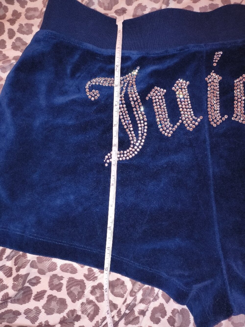 Juicy Couture Velour Short Set - Picture 6 of 8